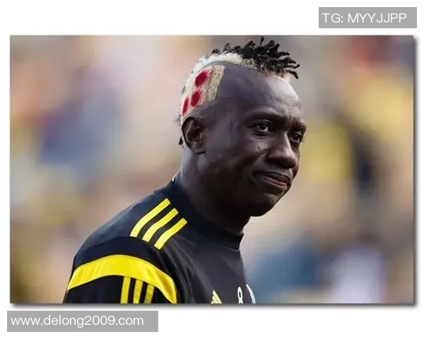 足球明星独特发型侧边雕刻艺术展示与潮流趋势解析